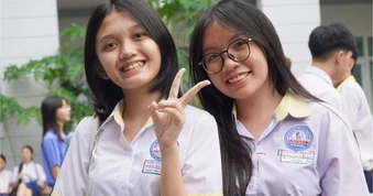 Đề tiếng Anh lớp 10 TPHCM: Dự kiến nhiều điểm 8, phổ điểm tập trung 5,5-6