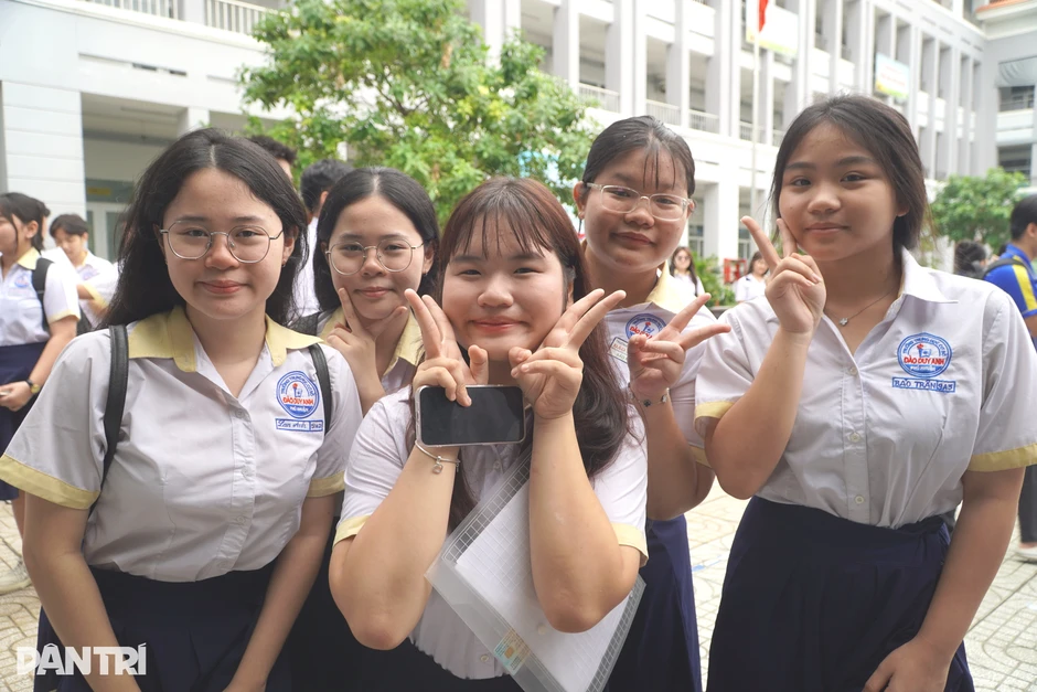 Đề và đáp án môn tiếng Anh thi lớp 10 của TPHCM năm 2026