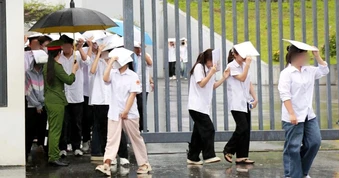Đề văn thi lại ở chuyên Tuyên Quang: Thí sinh nói vừa sức, tương tự lần 1