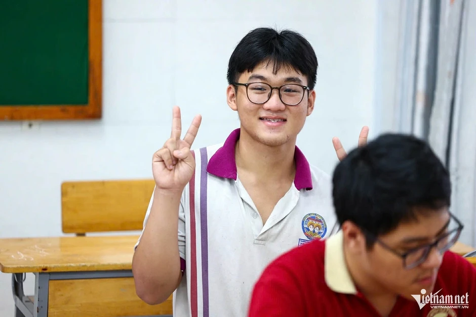 Điểm chuẩn đại học phía Nam tăng cục bộ, nhiều ngành 'hot' nhích 0,5 điểm Điểm chuẩn đại học phía Nam tăng cục bộ, nhiều ngành 'hot' nhích 0,5 điểm