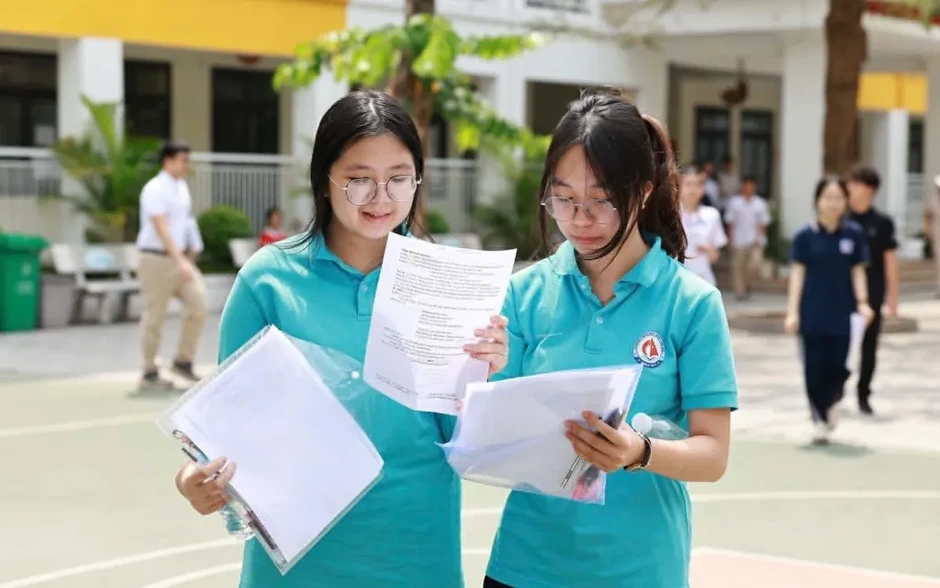 Điểm chuẩn lớp 10 chuyên Khoa học Xã hội và Nhân văn cao nhất 43,31 điểm Điểm chuẩn lớp 10 chuyên Khoa học Xã hội và Nhân văn cao nhất 43,31 điểm