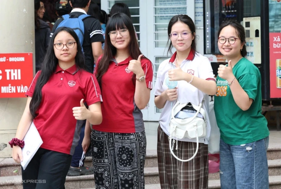 Điểm chuẩn lớp 10 chuyên Ngoại ngữ cao nhất 36/50 Điểm chuẩn lớp 10 chuyên Ngoại ngữ cao nhất 36/50