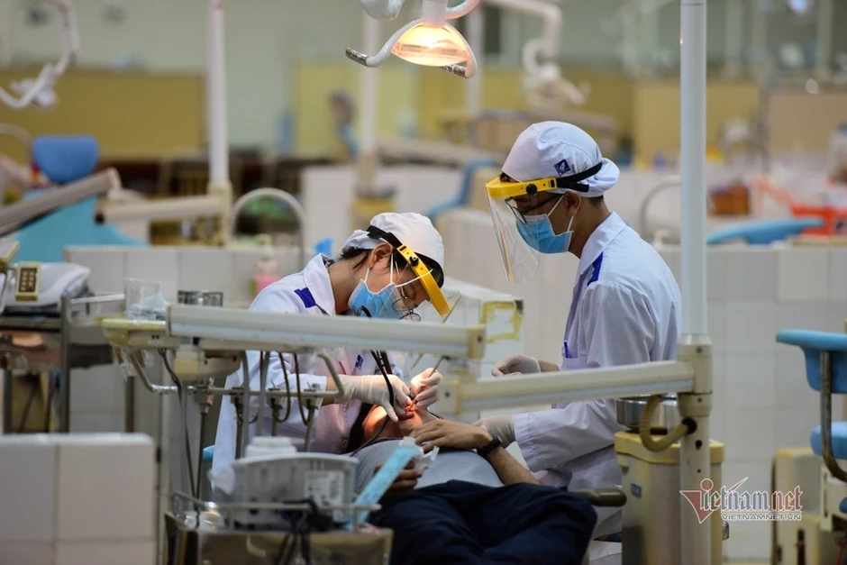 Điểm chuẩn ngành Y khoa năm 2026: Từ 29,76 xuống 22, khoảng cách gần 8 điểm Điểm chuẩn ngành Y khoa năm 2026: Từ 29,76 xuống 22, khoảng cách gần 8 điểm