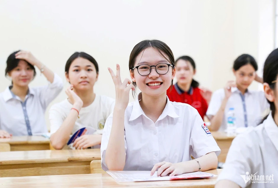 Điểm thi lớp 10 Hà Nội năm 2026: Điểm 9-10 có thể giảm ở cả 3 môn Điểm thi lớp 10 Hà Nội năm 2026: Điểm 9-10 có thể giảm ở cả 3 môn