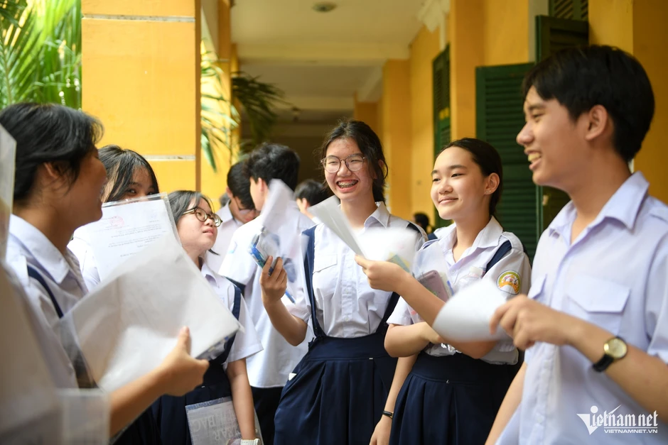 Điểm thi lớp 10 TPHCM năm 2026 dự kiến sẽ cao Điểm thi lớp 10 TPHCM năm 2026 dự kiến sẽ cao