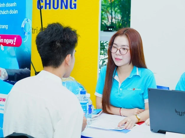 Doanh nghiệp mang 6.600 vị trí việc làm đến trường tuyển sinh viên Doanh nghiệp mang 6.600 vị trí việc làm đến trường tuyển sinh viên