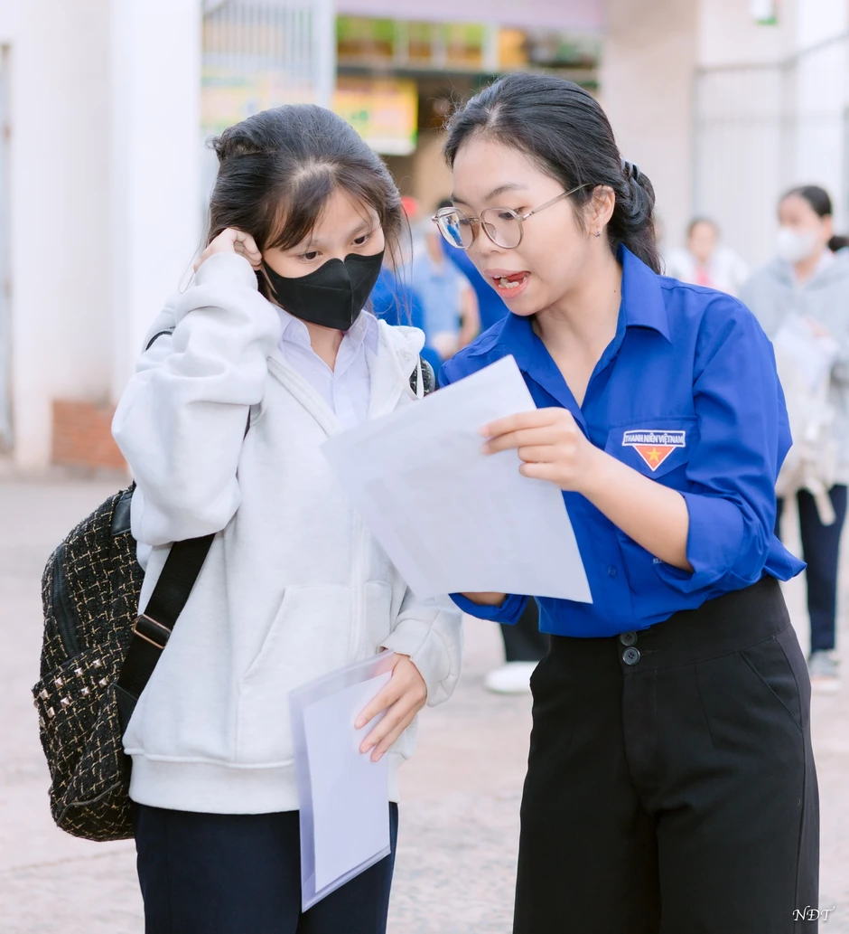 Đồng Nai bất ngờ đổi cấu trúc đề chuyên Anh lớp 10 trước ngày thi 2 tuần Đồng Nai bất ngờ đổi cấu trúc đề chuyên Anh lớp 10 trước ngày thi 2 tuần