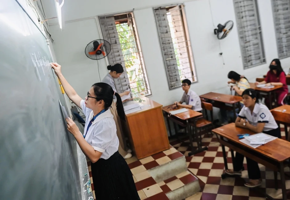Gần 18.000 người được huy động phục vụ kỳ thi lớp 10 ở TPHCM Gần 18.000 người được huy động phục vụ kỳ thi lớp 10 ở TPHCM