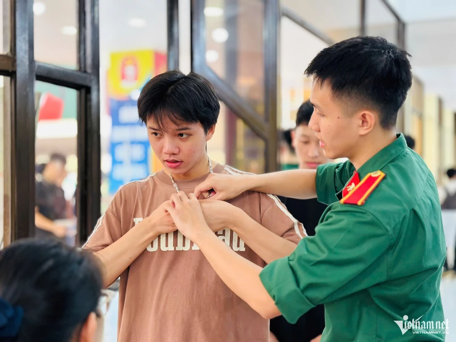 Gần 23.000 thí sinh tranh suất vào các trường quân đội Gần 23.000 thí sinh tranh suất vào các trường quân đội