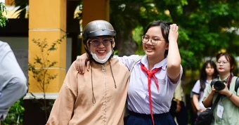 Giáo viên chỉ cách làm bài thi môn Toán lớp 10 TPHCM để đạt điểm cao
