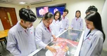 Học phí tiền tỷ, con nhà nghèo có còn 