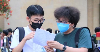 Hôm nay học sinh Hà Nội bắt đầu đăng ký thi lớp 10, nhớ kỹ '7 chính xác'