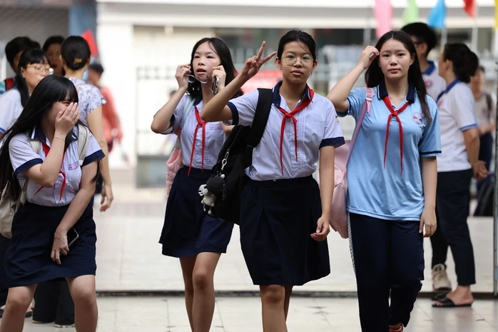 Hôm nay, TPHCM công bố số lượng đăng ký nguyện vọng thi lớp 10 ở từng trường THPT Hôm nay, TPHCM công bố số lượng đăng ký nguyện vọng thi lớp 10 ở từng trường THPT