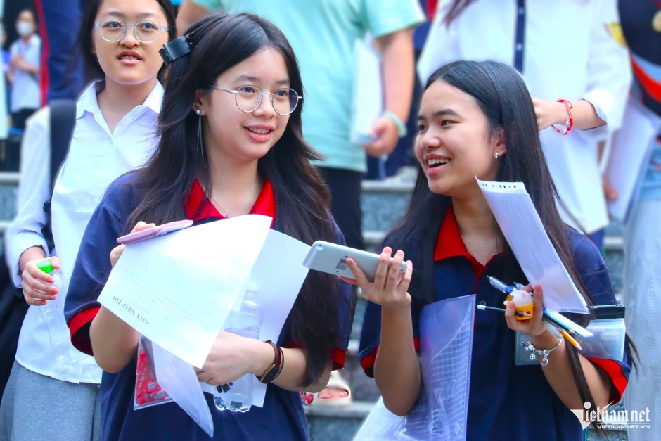 Hơn 80% thí sinh thi vào lớp 10 Hà Nội năm 2026 đỗ vào trường công Hơn 80% thí sinh thi vào lớp 10 Hà Nội năm 2026 đỗ vào trường công