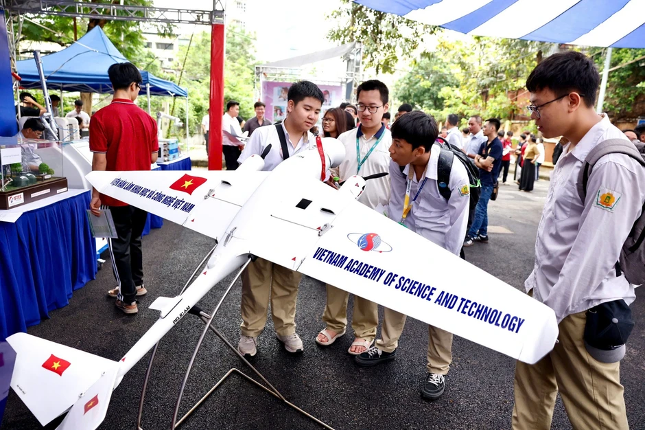 Không giỏi Toán vẫn có thể theo đuổi các ngành về khoa học, công nghệ Không giỏi Toán vẫn có thể theo đuổi các ngành về khoa học, công nghệ