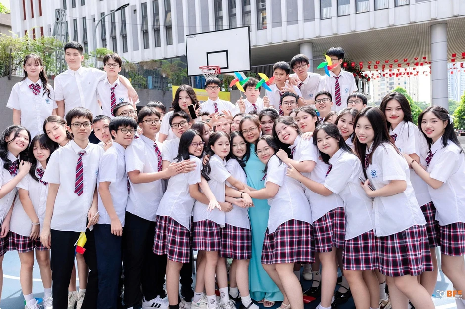 Kỳ tích một lớp có 4 thủ khoa thi lớp 10 chuyên của Hà Nội Kỳ tích một lớp có 4 thủ khoa thi lớp 10 chuyên của Hà Nội