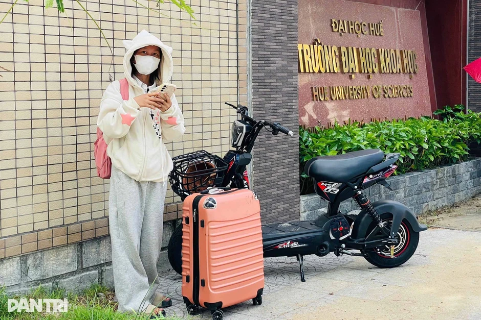 Ký túc xá hết phòng, tân sinh viên gian nan tìm phòng trọ giá rẻ