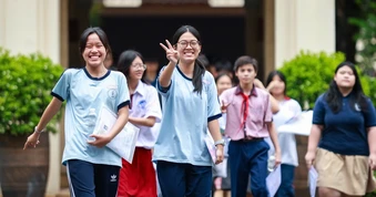 Làm đề văn lớp 10 về 'thiếu cảm xúc', thí sinh nêu dẫn chứng nào?