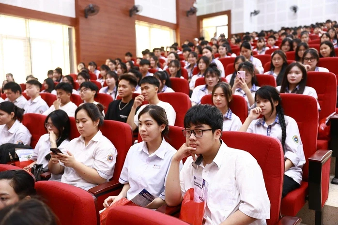 Lần đầu tiên có 400 chỉ tiêu ngành luật ở khu vực miền Trung