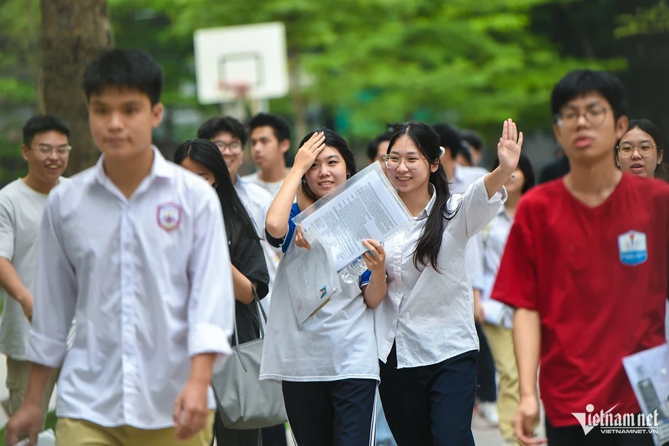 Loạt đại học ở Hà Nội tăng học phí Loạt đại học ở Hà Nội tăng học phí