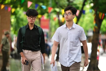 Loạt đại học ở Hà Nội tăng học phí