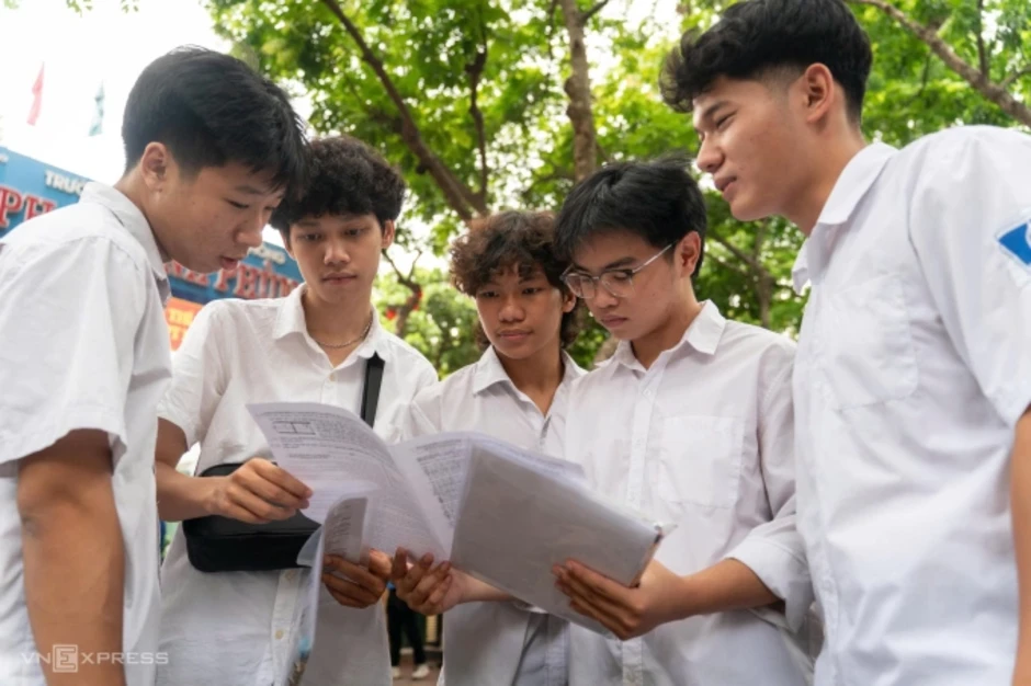 Lời giải chi tiết đề Vật lý thi tốt nghiệp THPT 2026