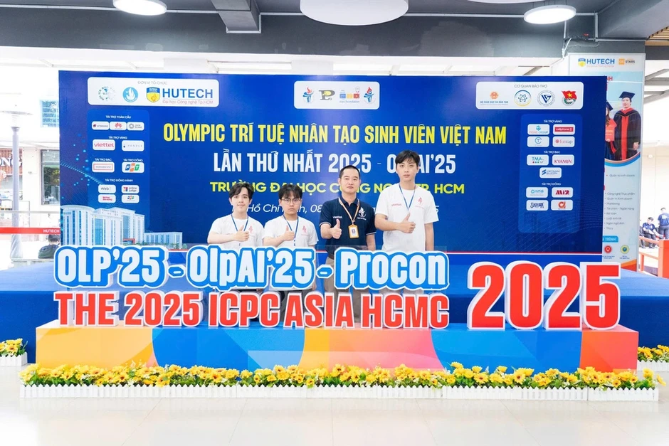 Nhiều sinh viên FPTU được tuyển dụng trước tốt nghiệp Nhiều sinh viên FPTU được tuyển dụng trước tốt nghiệp