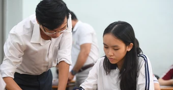 Nhiều thí sinh thi vào lớp 10 TPHCM năm 2026 sẽ được viết bài hộ