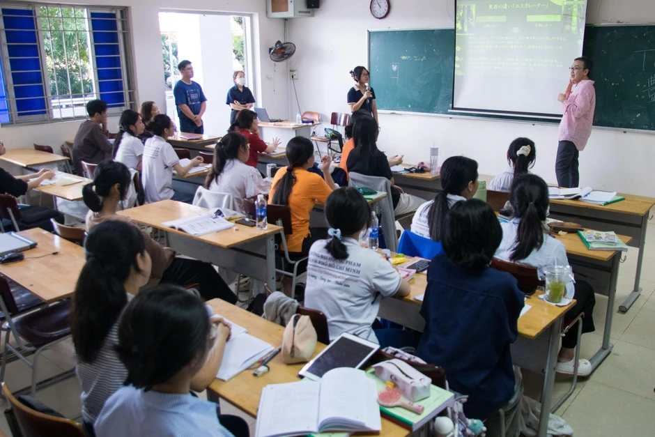 Những ngành học cần trí tuệ cảm xúc mà AI không thể thay thế