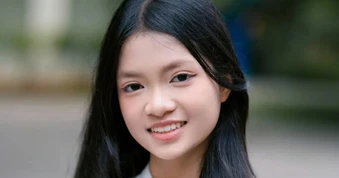 Nữ sinh Hà Nội giành "cú đúp" thủ khoa, làm điều đặc biệt sau kỳ thi lớp 10