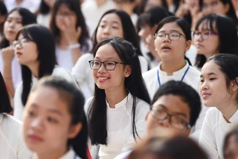 Phó giáo sư chia sẻ 'ngành học chọn hôm nay, khi tốt nghiệp nghề đó đã thay đổi'