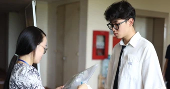 Sáng nay, gần 140.000 sĩ tử dự "cuộc đua" đặc biệt giành vé sớm vào đại học