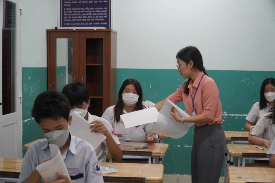 Sở GD-ĐT TPHCM: Giáo viên tuyệt đối không tư vấn, vận động học sinh bỏ thi lớp 10 Sở GD-ĐT TPHCM: Giáo viên tuyệt đối không tư vấn, vận động học sinh bỏ thi lớp 10