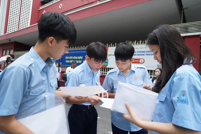Talkshow: Chuẩn bị công bố điểm thi lớp 10, tìm cơ hội học tập cho học sinh Talkshow: Chuẩn bị công bố điểm thi lớp 10, tìm cơ hội học tập cho học sinh