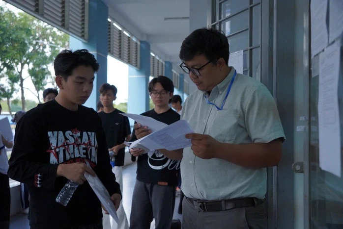 Thi đánh giá năng lực đợt 1 năm 2026: Khoảng 6% thí sinh đạt từ 900 điểm trở lên Thi đánh giá năng lực đợt 1 năm 2026: Khoảng 6% thí sinh đạt từ 900 điểm trở lên