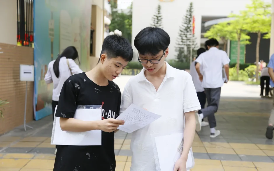 Thi lớp 10 Hà Nội 2026: Được đăng ký 3 nguyện vọng, không giới hạn khu vực Thi lớp 10 Hà Nội 2026: Được đăng ký 3 nguyện vọng, không giới hạn khu vực