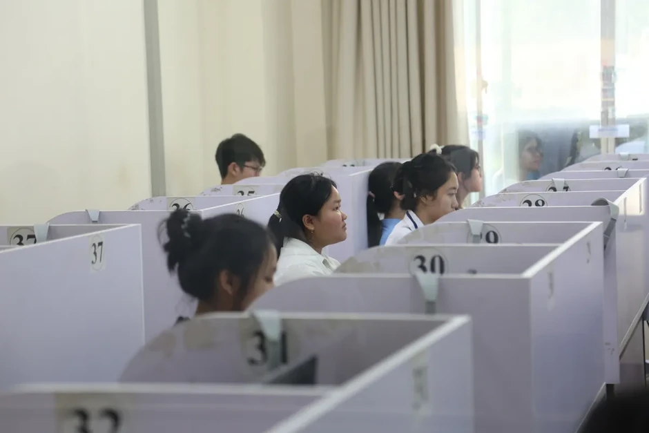 Thí sinh dự thi Đánh giá năng lực chuyên biệt của Đại học Sư phạm TP Hồ Chí Minh tăng vọt Thí sinh dự thi Đánh giá năng lực chuyên biệt của Đại học Sư phạm TP Hồ Chí Minh tăng vọt