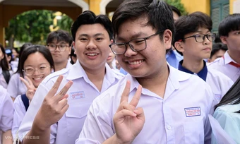 Thí sinh hớn hở vì đề Tiếng Anh vào lớp 10 TP HCM 'quá dễ'