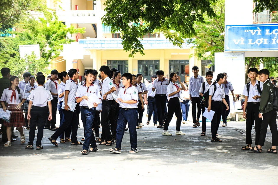 Thí sinh lớp 10 Quảng Ngãi tự tin với đề môn văn nói về 'niềm tin'