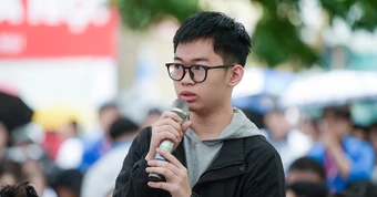 Thí sinh thế hệ cuối gen Z tìm gì tại Ngày hội tư vấn tuyển sinh?