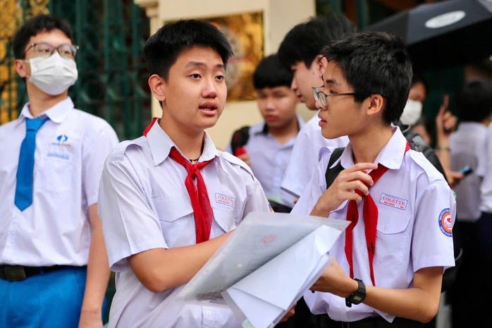Thủ khoa kỳ thi lớp 10 năm 2026 ở TPHCM là học sinh ngoài công lập, có 2 điểm 10 Thủ khoa kỳ thi lớp 10 năm 2026 ở TPHCM là học sinh ngoài công lập, có 2 điểm 10