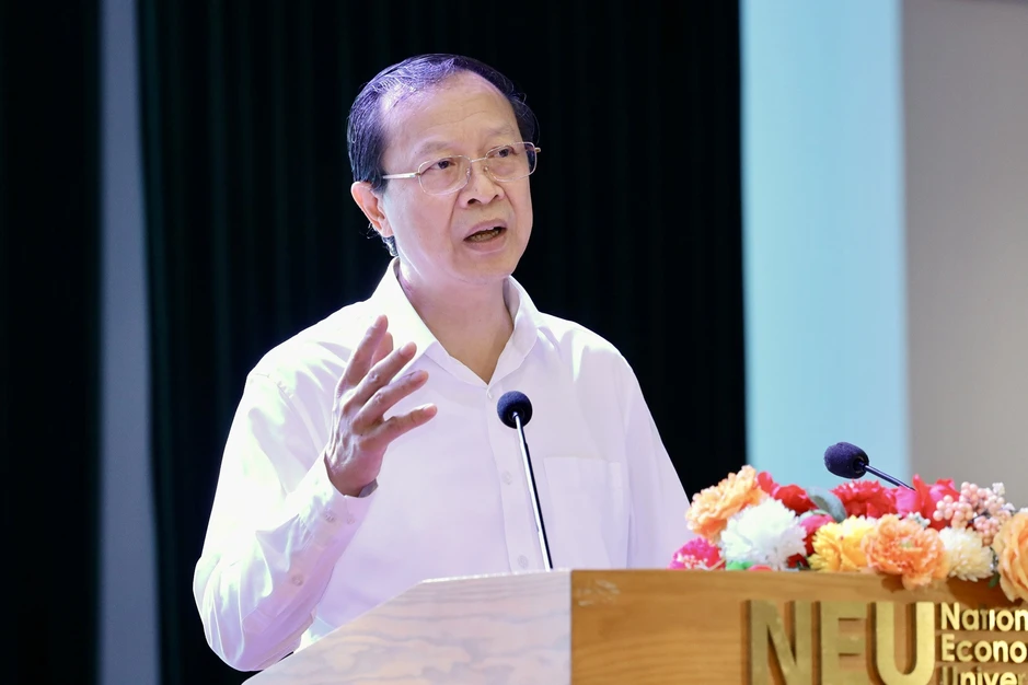 Thứ trưởng Bộ GD-ĐT: Có nơi để xã hội băn khoăn vì điểm thi Văn 9-10 rất nhiều Thứ trưởng Bộ GD-ĐT: Có nơi để xã hội băn khoăn vì điểm thi Văn 9-10 rất nhiều