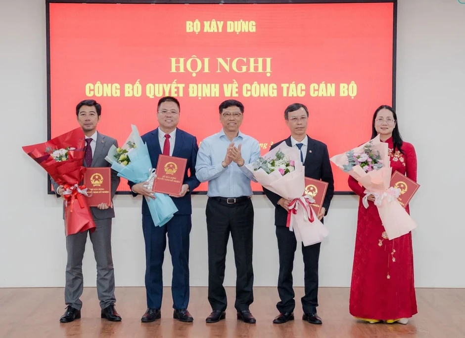 Thứ trưởng Nguyễn Xuân Sang làm việc tại Trường Đại học Giao thông vận tải TP.HCM Thứ trưởng Nguyễn Xuân Sang làm việc tại Trường Đại học Giao thông vận tải TP.HCM