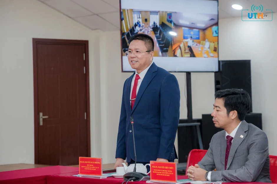 Thứ trưởng Nguyễn Xuân Sang làm việc tại Trường Đại học Giao thông vận tải TP.HCM Thứ trưởng Nguyễn Xuân Sang làm việc tại Trường Đại học Giao thông vận tải TP.HCM