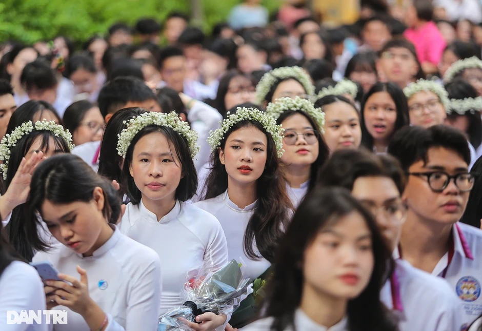 Top những trường THPT có điểm chuẩn lớp 10 khó vào nhất TPHCM Top những trường THPT có điểm chuẩn lớp 10 khó vào nhất TPHCM