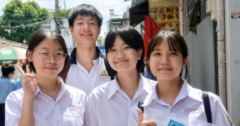 Tranh luận bỏ thi lớp 10: Giảm áp lực nhưng lo học bạ 'đẹp như tranh vẽ'