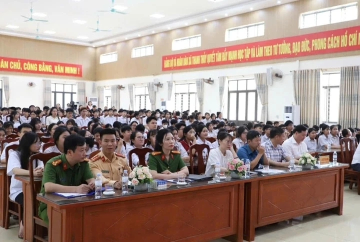 Trường CĐ Phát thanh – Truyền hình I đẩy mạnh tư vấn tuyển sinh, hướng nghiệp