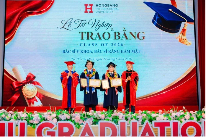 Trường ĐH Quốc tế Hồng Bàng có khóa bác sĩ y khoa đầu tiên tốt nghiệp Trường ĐH Quốc tế Hồng Bàng có khóa bác sĩ y khoa đầu tiên tốt nghiệp