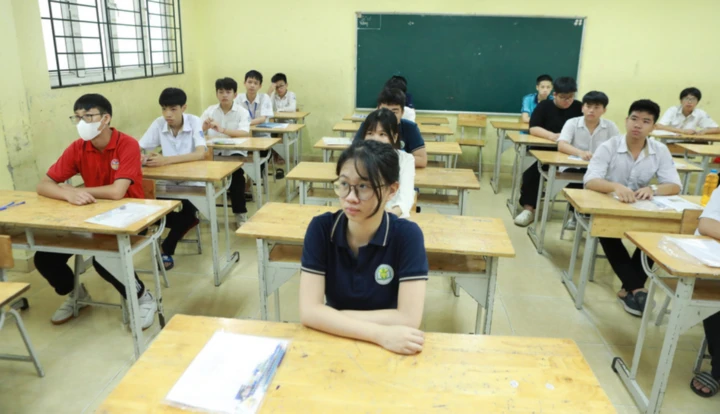 Trường tư thục thu phí 'giữ chỗ': Cần tôn trọng quyền lợi của người học Trường tư thục thu phí 'giữ chỗ': Cần tôn trọng quyền lợi của người học