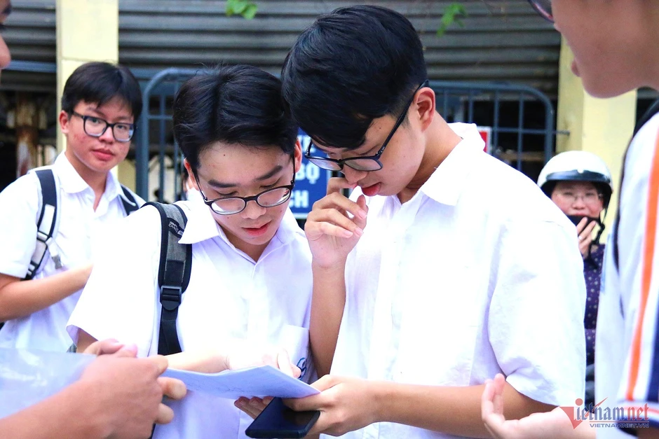 Trượt nguyện vọng 1 thi lớp 10 chuyên Hà Nội, xét đỗ hệ không chuyên ra sao? Trượt nguyện vọng 1 thi lớp 10 chuyên Hà Nội, xét đỗ hệ không chuyên ra sao?